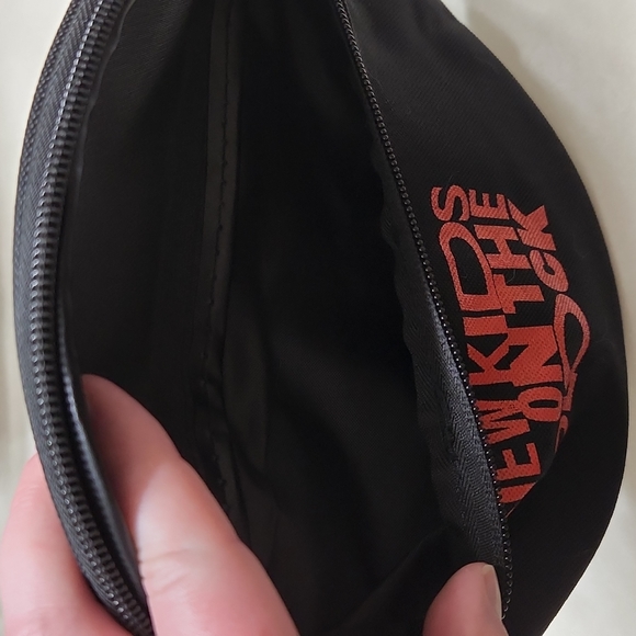 NWOT New Kids on the Block fanny pack - Picture 4 of 6